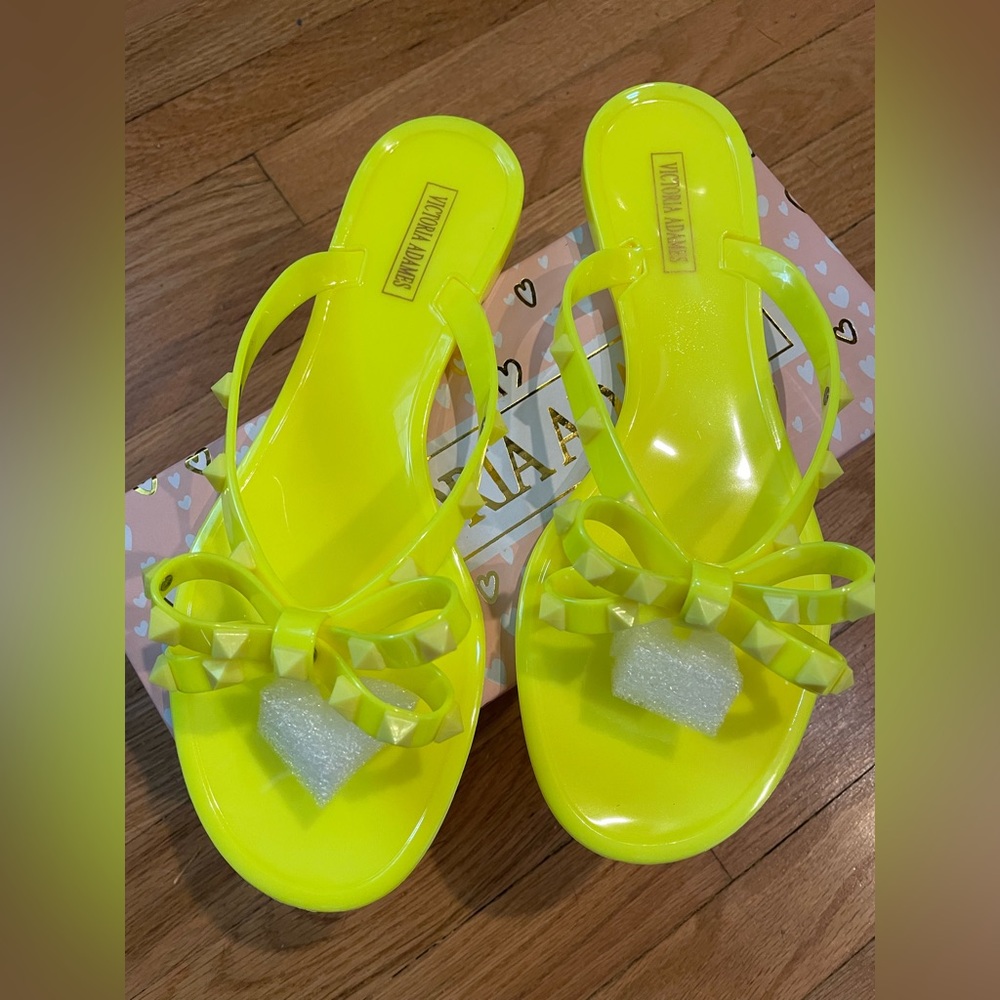 Studded neon jelly sandals NEW